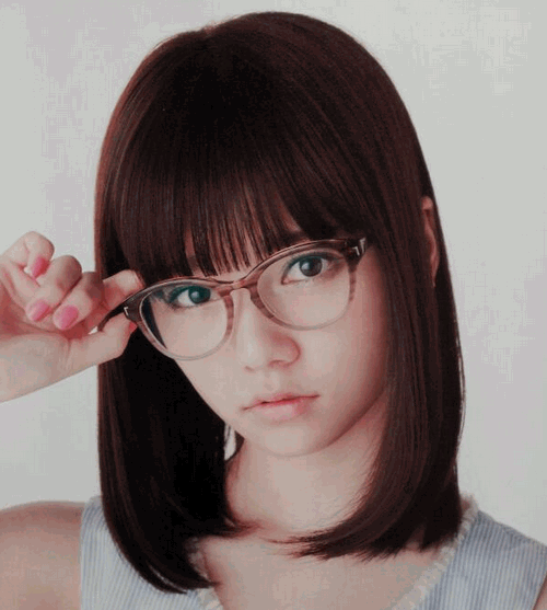 Akb48のぱるること島崎遥香のメガネ姿が秀逸 かわいい画像 シークレット D